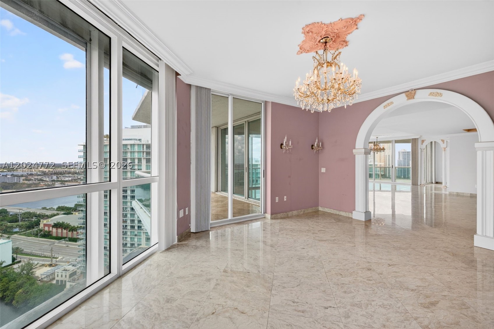 OCEANIA V CONDO - Residential