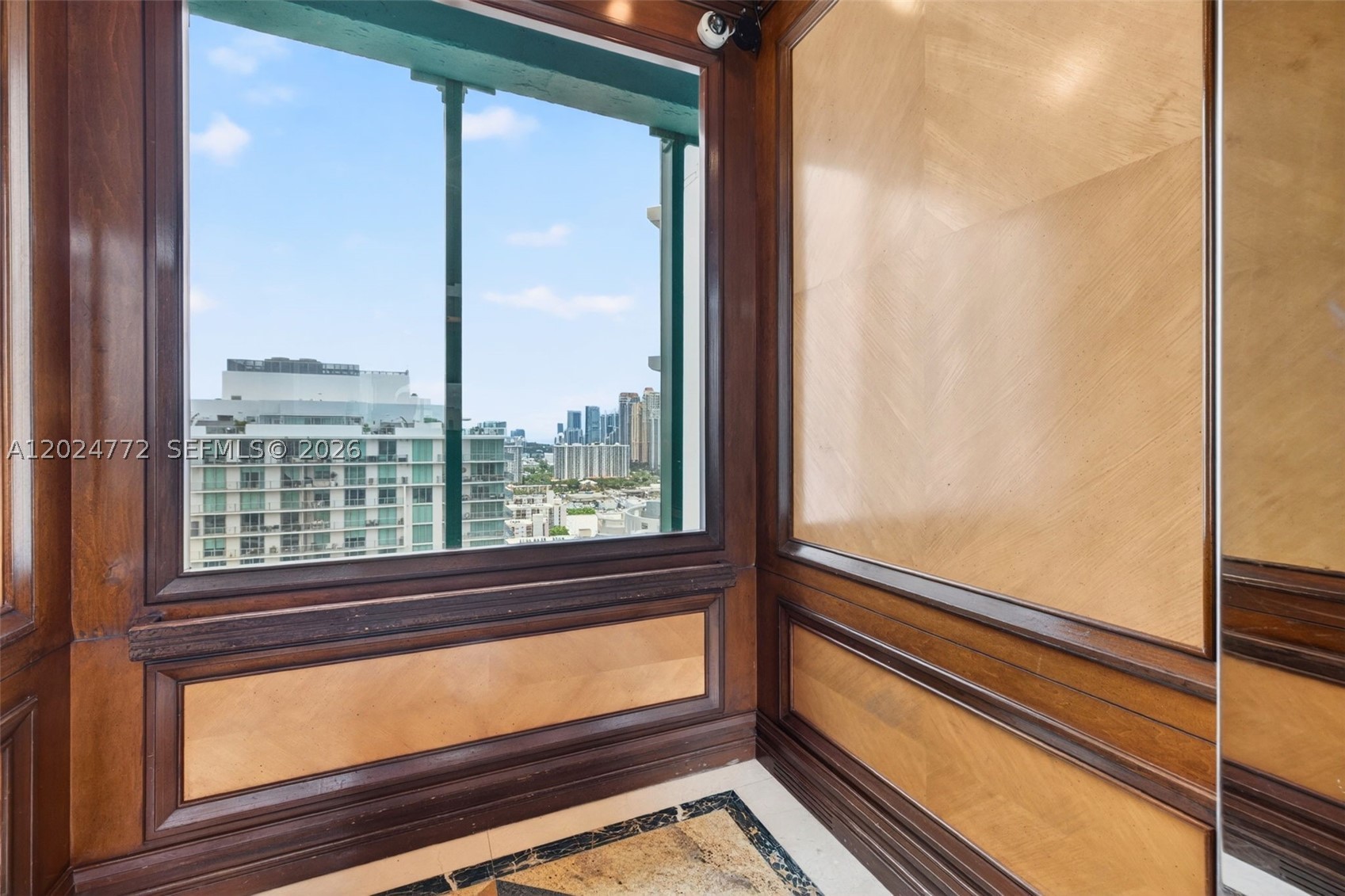 OCEANIA V CONDO - Residential