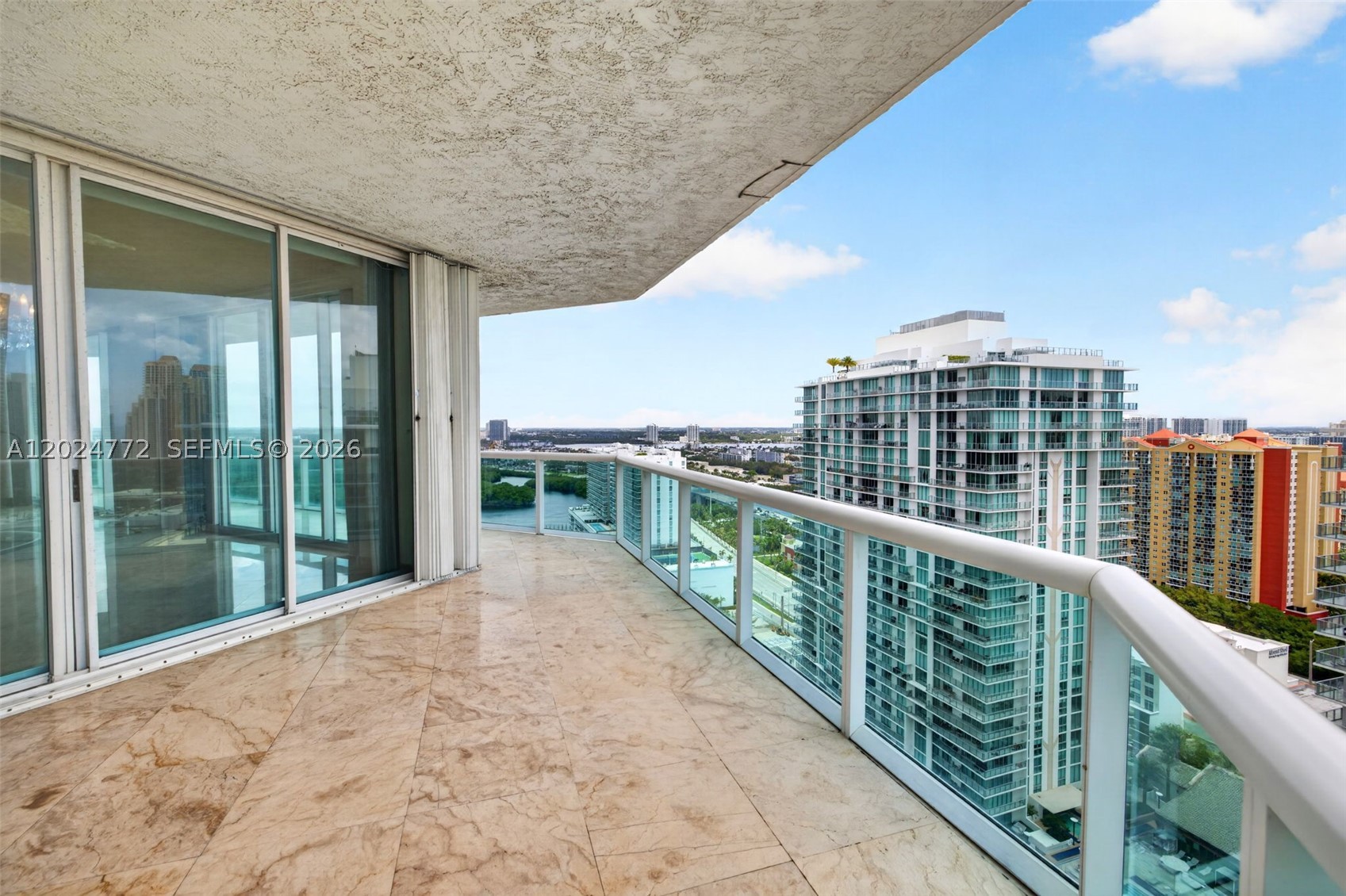 OCEANIA V CONDO - Residential