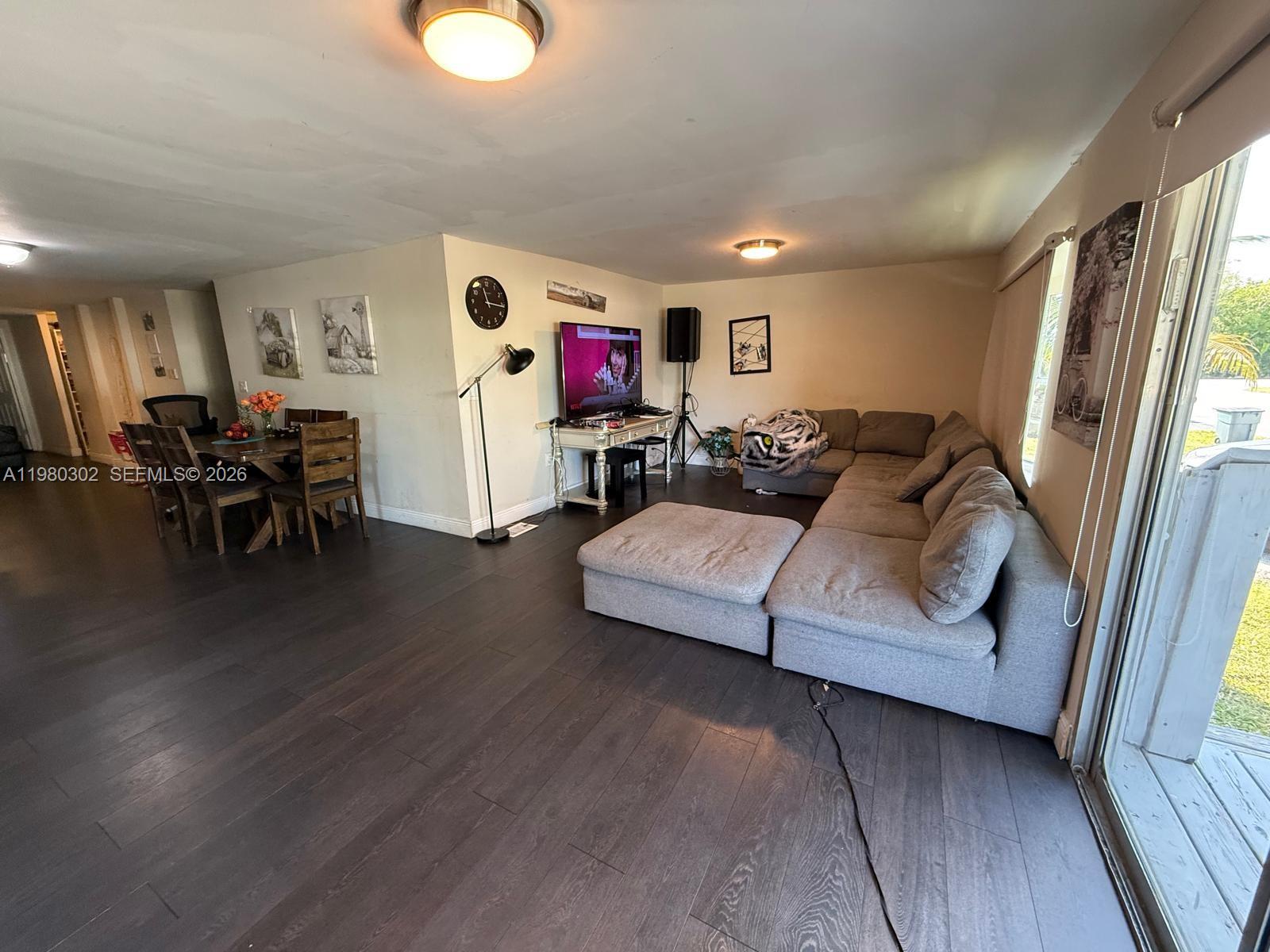 RAVENSWOOD REPLAT - Residential