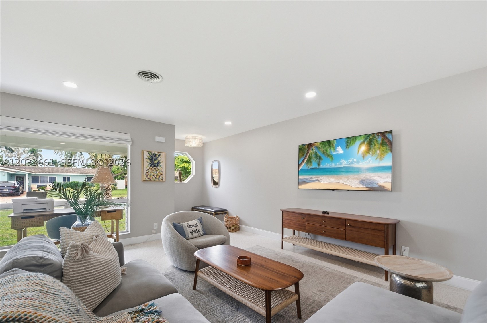 IMPERIAL POINT 2 SEC - Residential