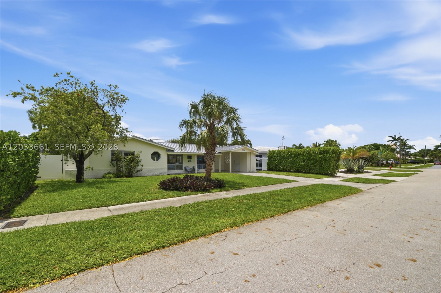 IMPERIAL POINT 2 SEC - Residential