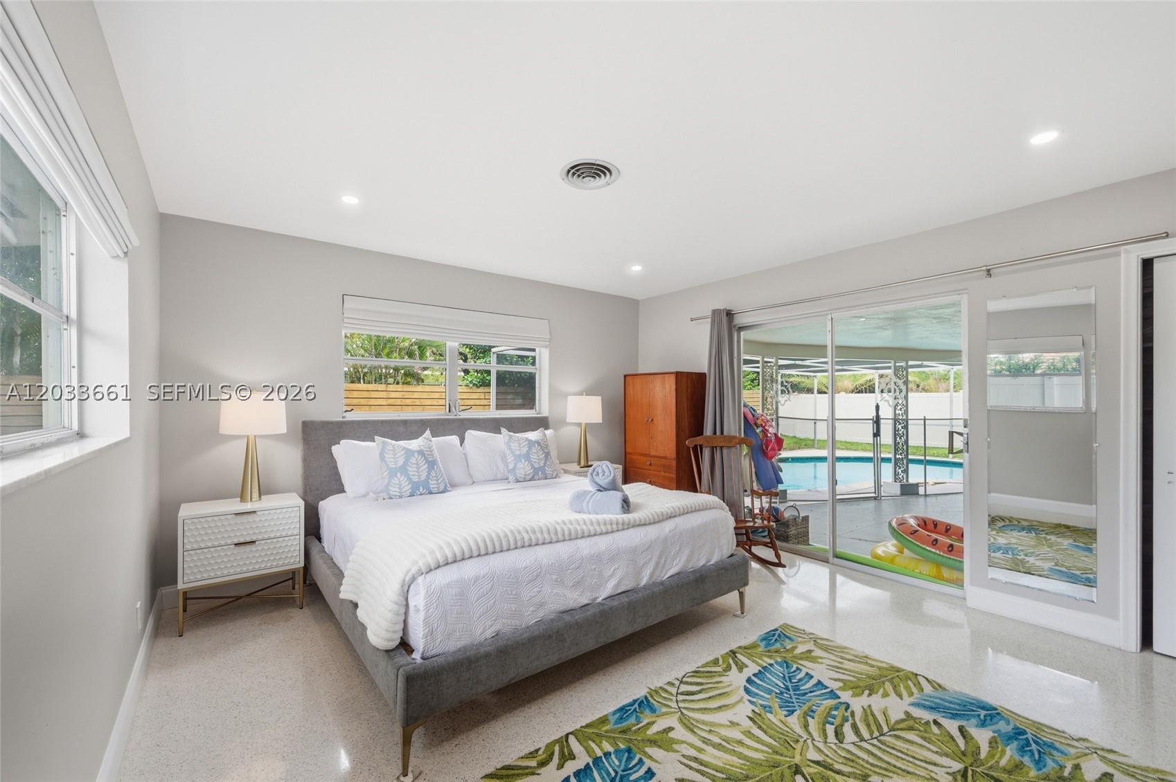 IMPERIAL POINT 2 SEC - Residential