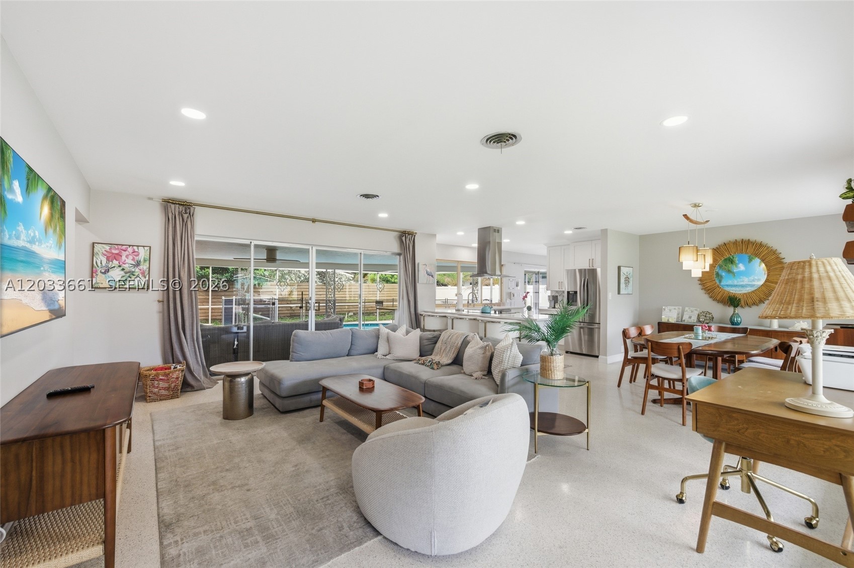 IMPERIAL POINT 2 SEC - Residential