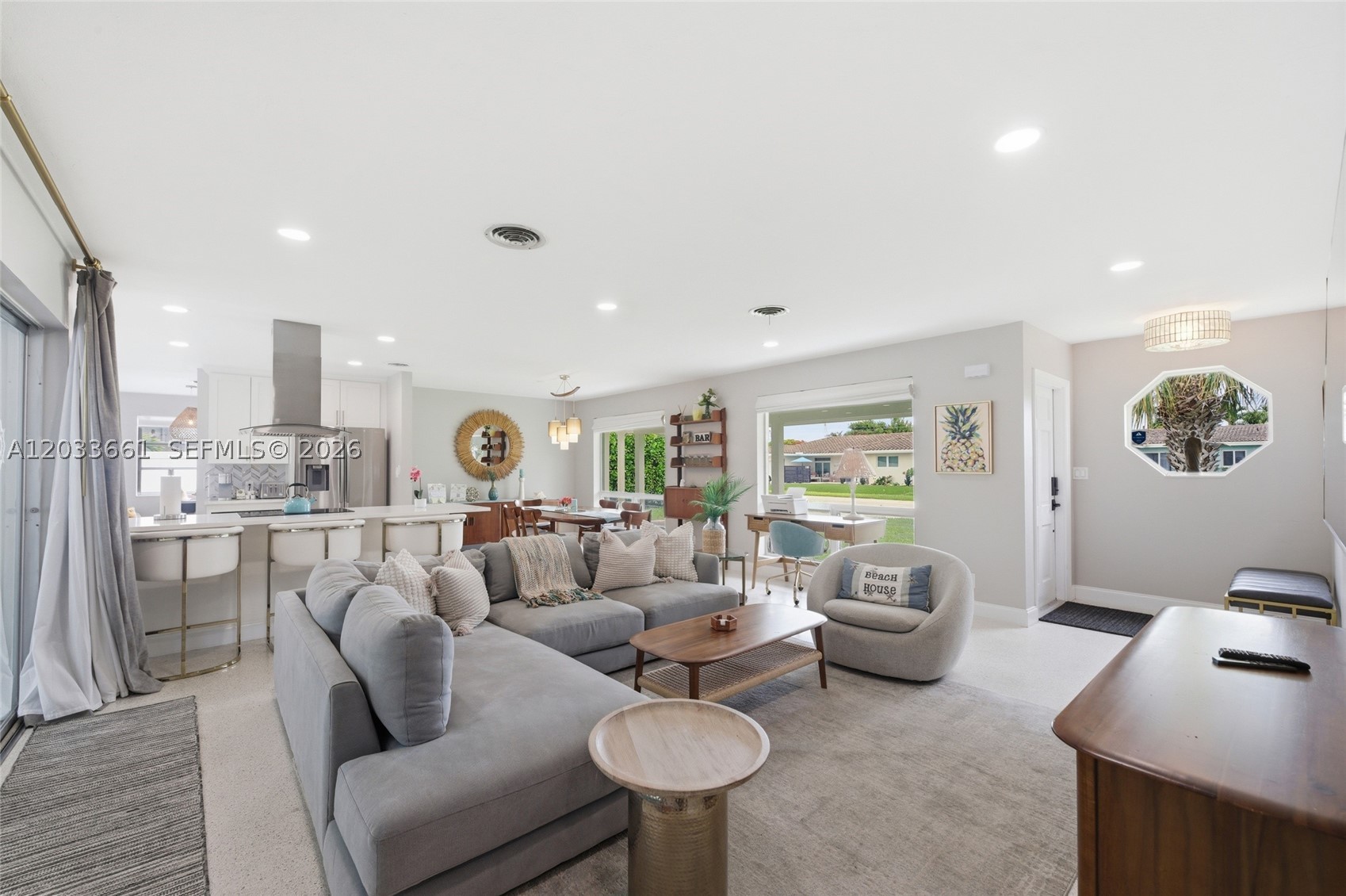 IMPERIAL POINT 2 SEC - Residential