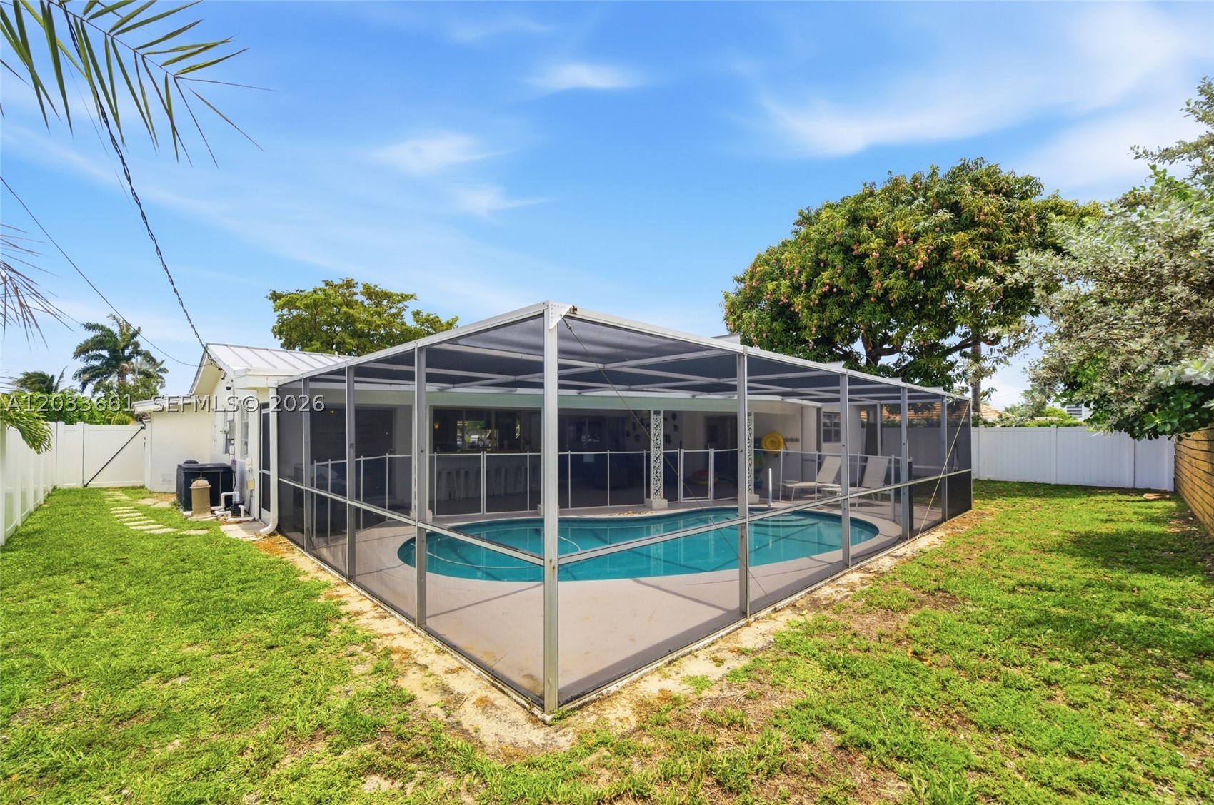 IMPERIAL POINT 2 SEC - Residential