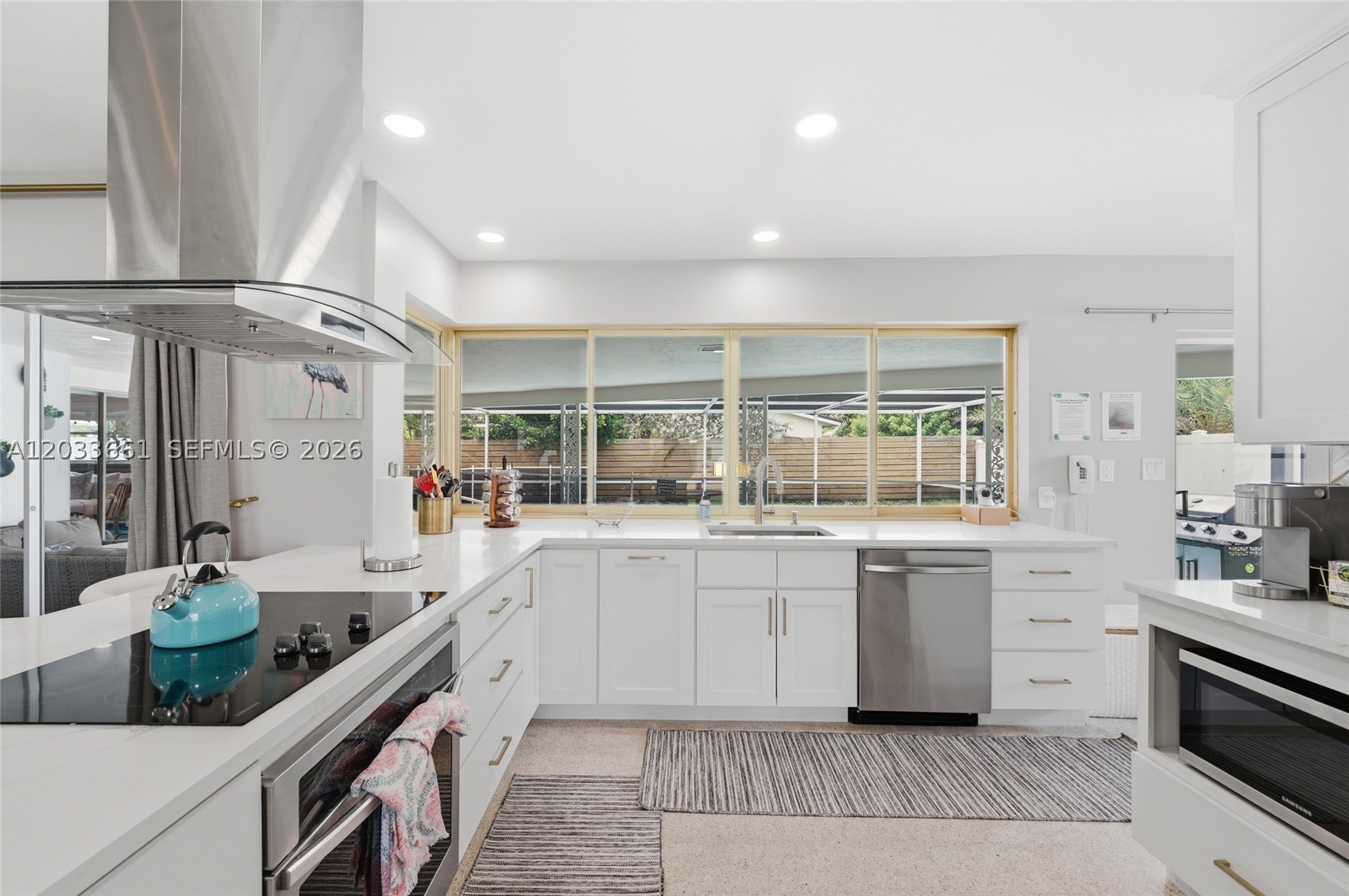 IMPERIAL POINT 2 SEC - Residential