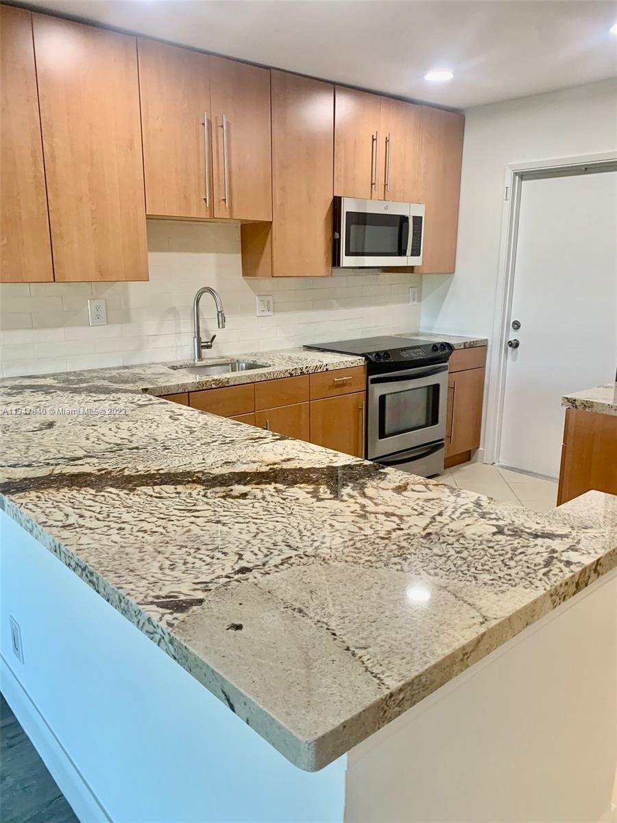 NO 2 PALM-AIRE COUNTRY CL - Residential