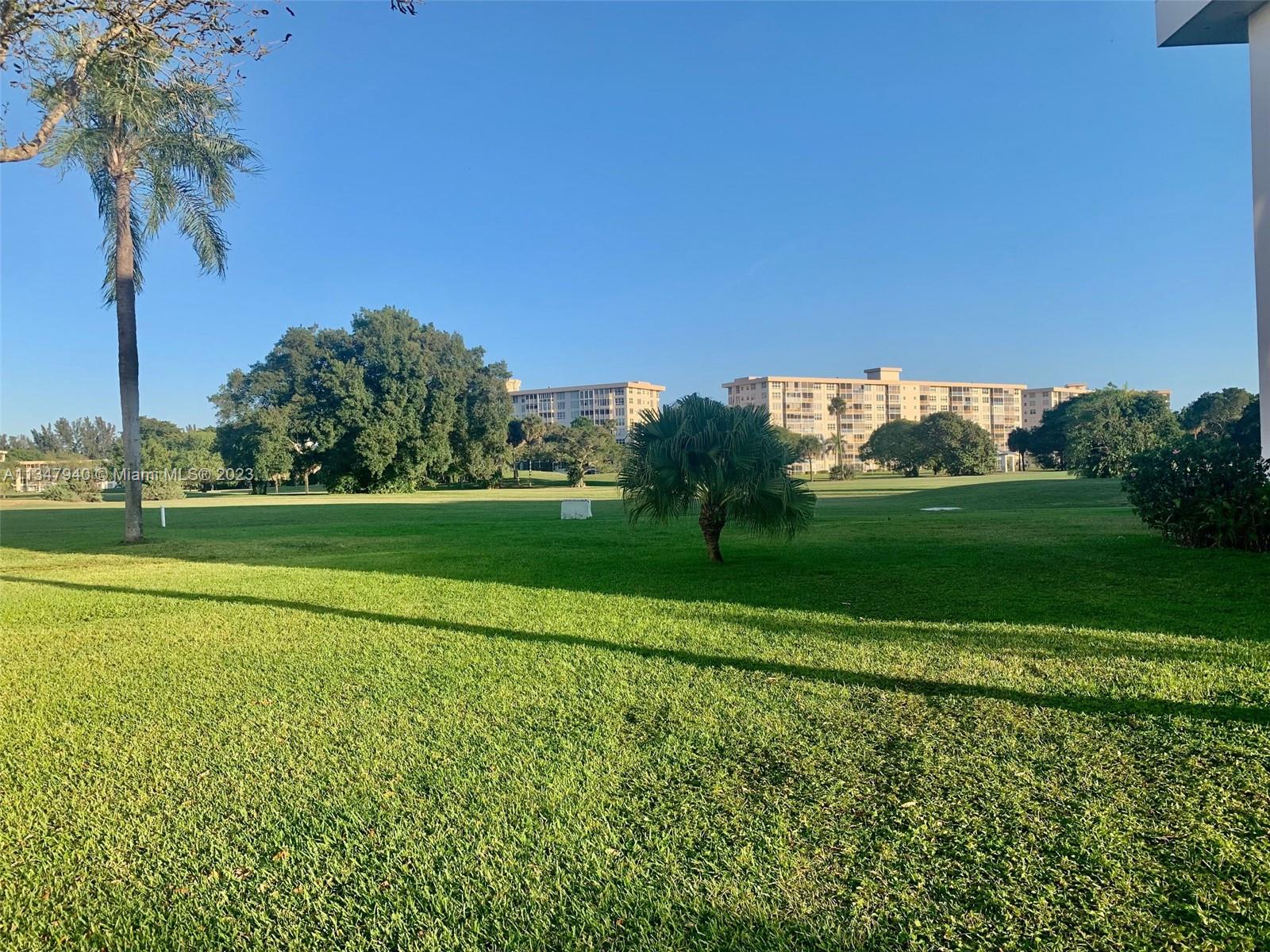 NO 2 PALM-AIRE COUNTRY CL - Residential