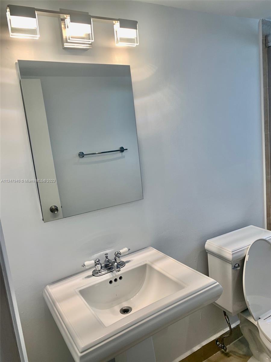 NO 2 PALM-AIRE COUNTRY CL - Residential