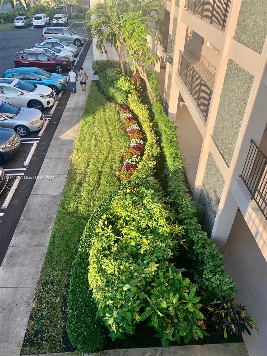 NO 2 PALM-AIRE COUNTRY CL - Residential