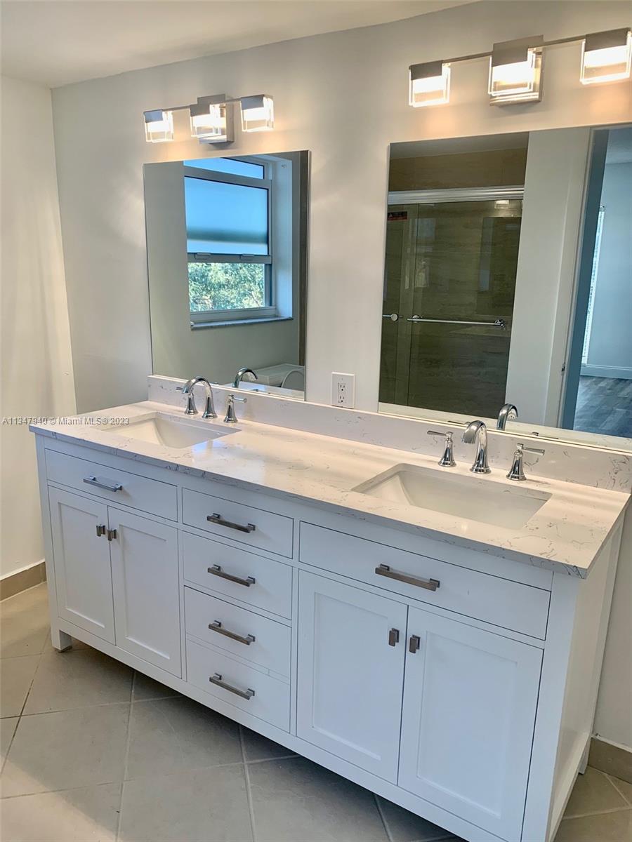 NO 2 PALM-AIRE COUNTRY CL - Residential
