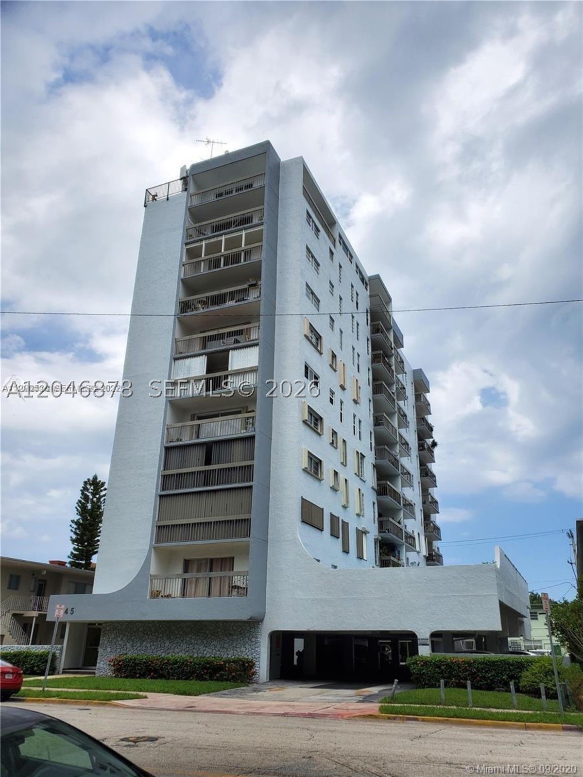 GOLDEN WEST CONDO - Residential