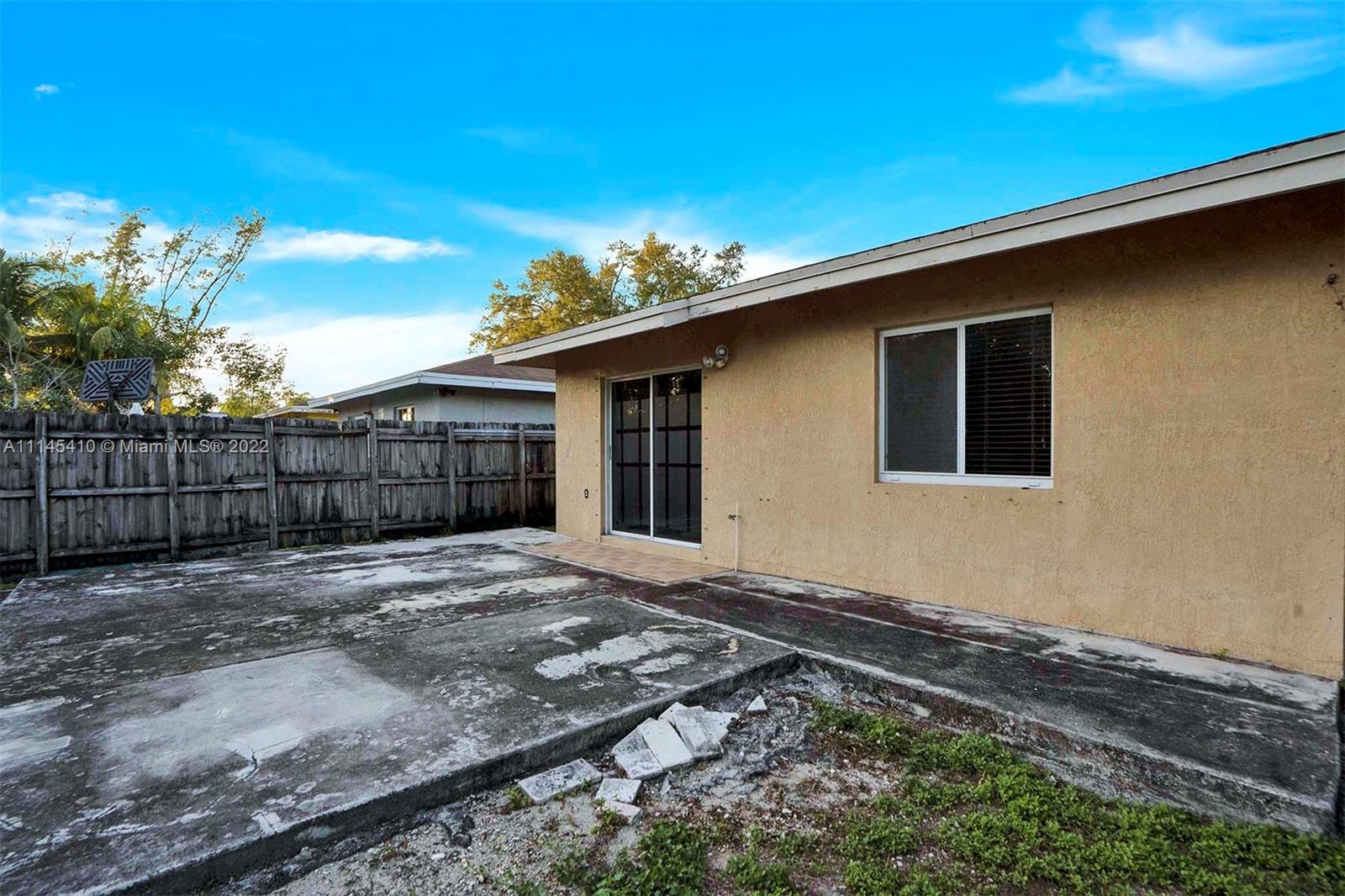 HIALEAH HEIGHTS - Residential