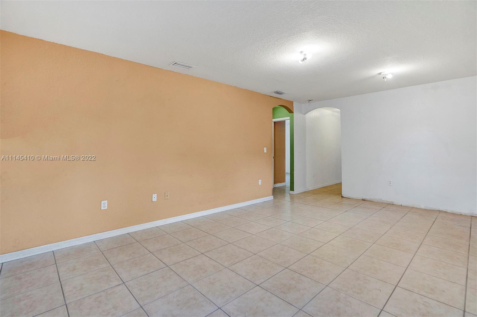 HIALEAH HEIGHTS - Residential