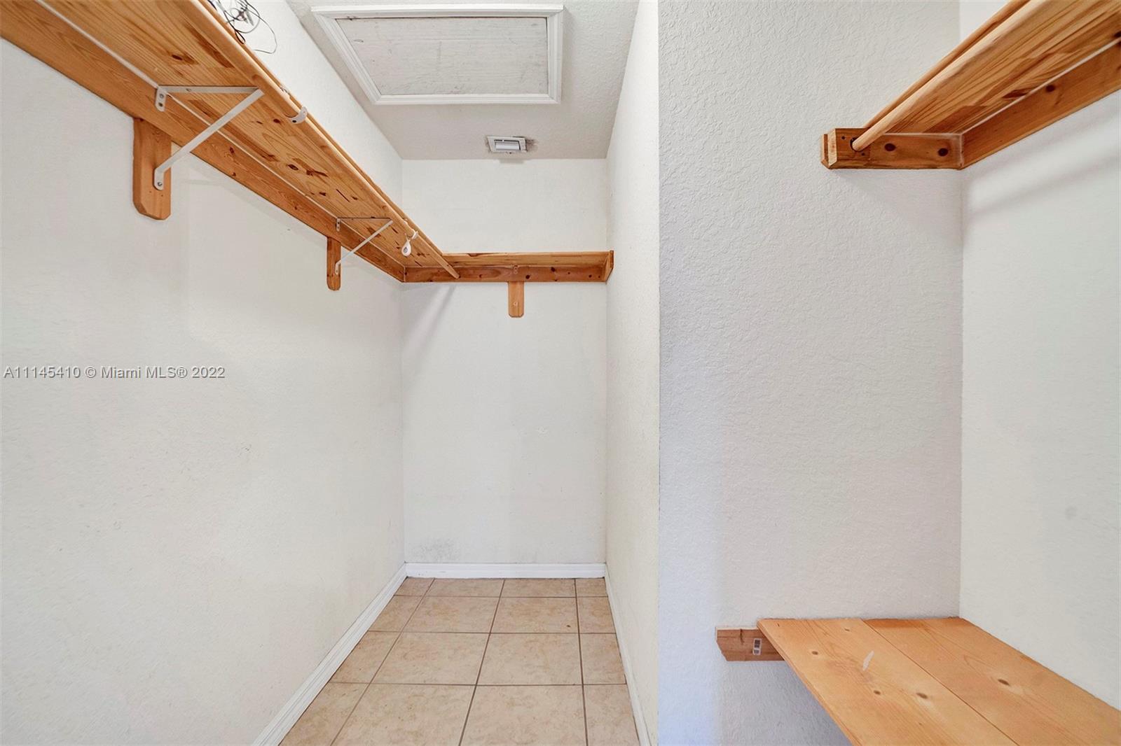 HIALEAH HEIGHTS - Residential