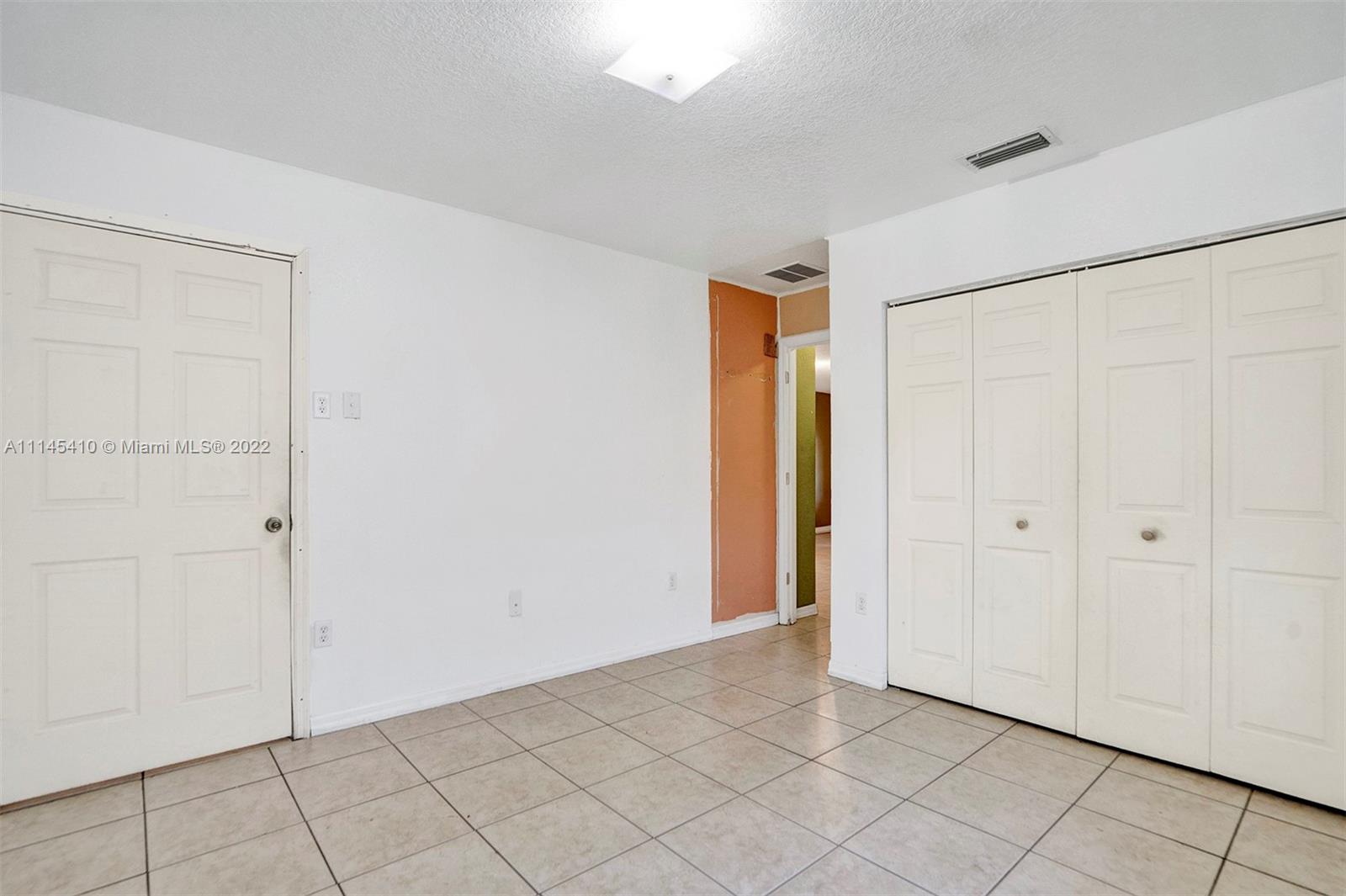 HIALEAH HEIGHTS - Residential