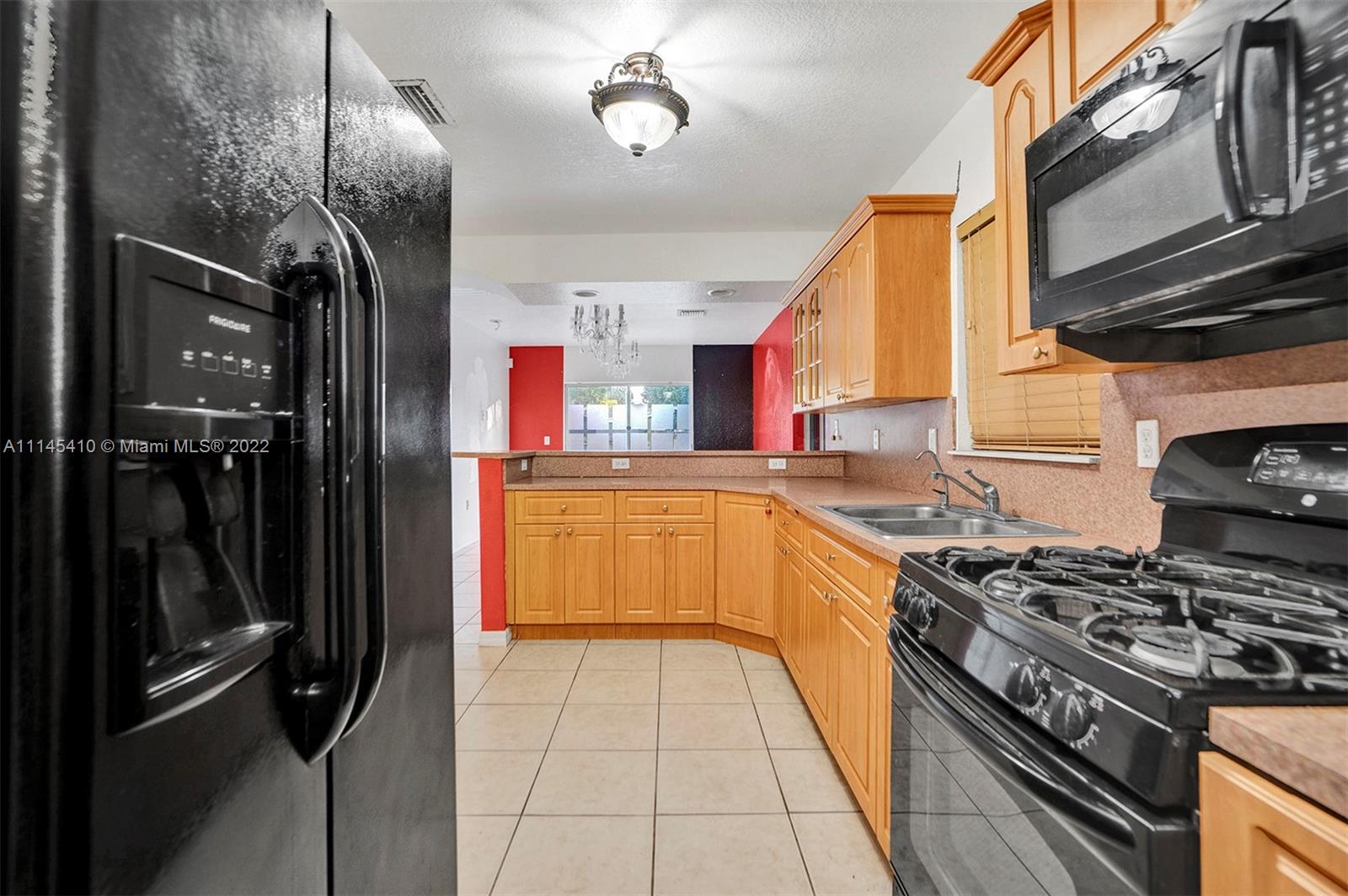 HIALEAH HEIGHTS - Residential