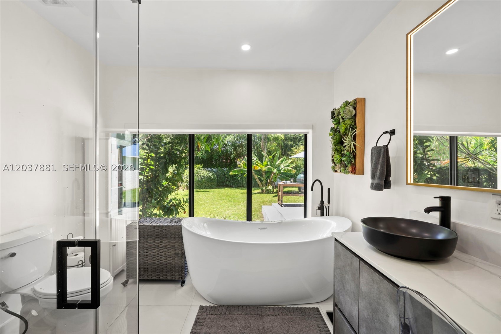 MIAMI SHORES SEC 5 - Residential