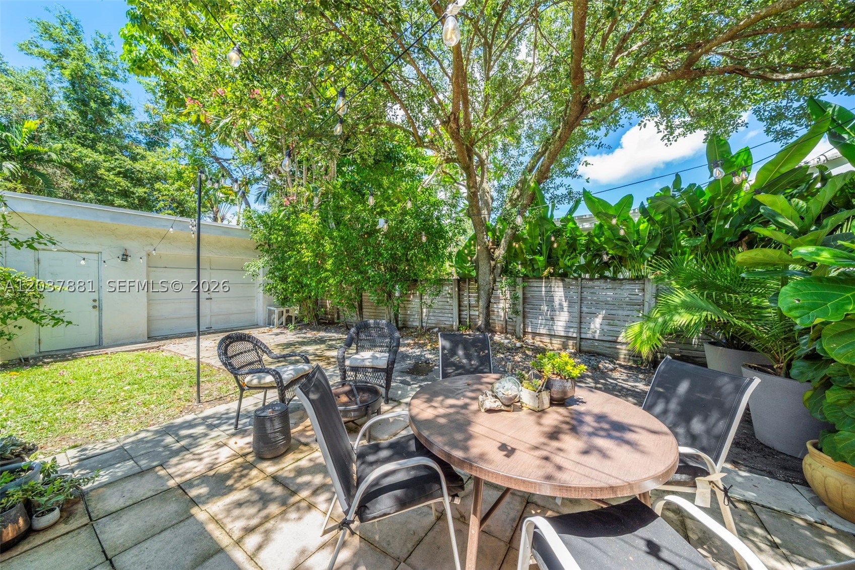 MIAMI SHORES SEC 5 - Residential