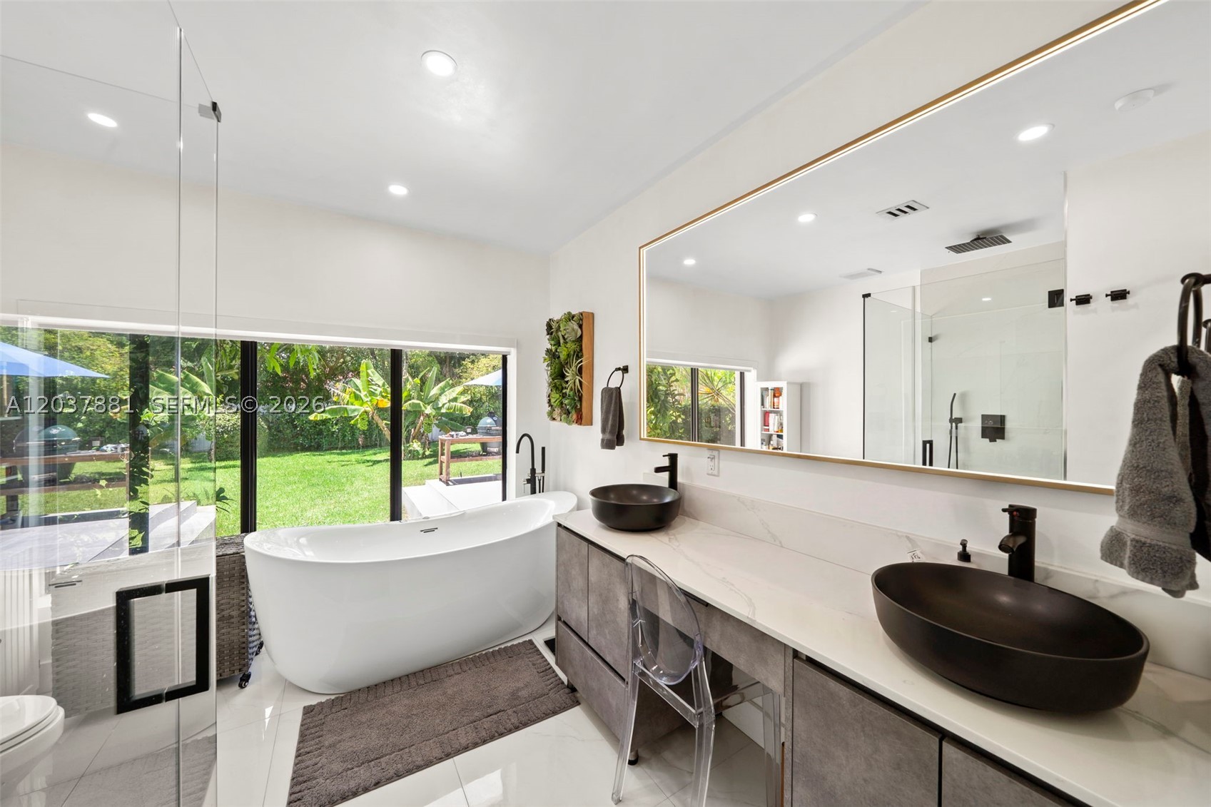 MIAMI SHORES SEC 5 - Residential