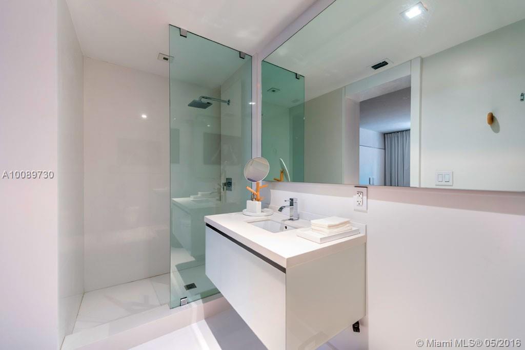 Di Lido Island - Residential