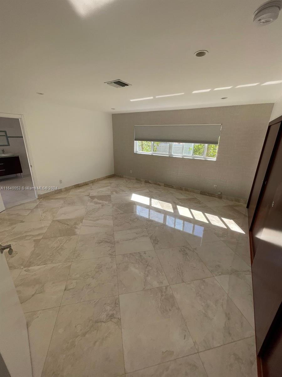 EASTERN SHORES 1ST ADDN - Residential Lease