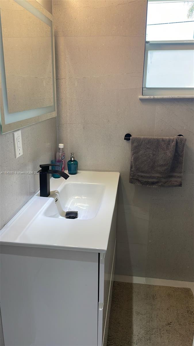 EASTERN SHORES 1ST ADDN - Residential Lease