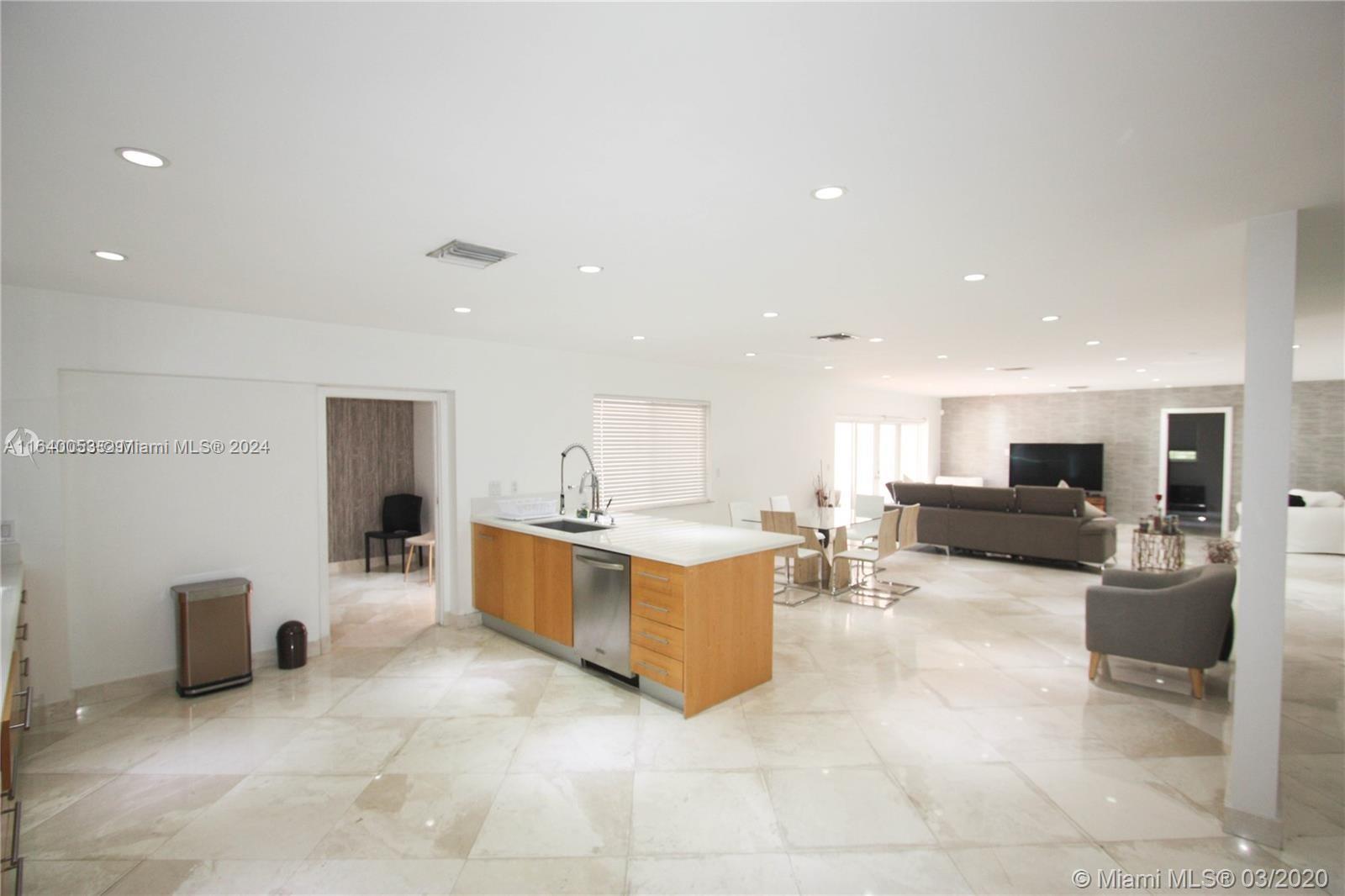 RENOVATED OVER 3000SF AN OPEN FLOOR PLAN 4BR 3BTH WATERFRONT SINGLE FAMLIY HOUSE. FEATURES INCLUDE: GOURMET CHEF'S KITCHEN OVERLOOKING THE WATER, IMPACT WINDOWS & DOORS AND 2 CARS GARAGE. 24/7 GUARD-GATED COMMUNITY OF EASTERN SHORES. **85' SEA WALL WITH NEW PRIVATE DOCK FOR UP TO 75' BOAT **OCEAN ACCESS NO FIXED BRIDGES*** TO HAULOVER INLET. MARBLE FLOORS THRU-OUT. PRIMARY SUITE WITH LARGE CLOSETS WITH A SPA TUB AND SEPARATE SHOWER. LOCATED JUST MINUTES TO THE BEACHES OF SUNNY ISLES, OLETA PARK, SHOPS, RESTAURANTS.
+++ SHORT RENT IS AVAILABLE 4 MONTHS AND UP+++