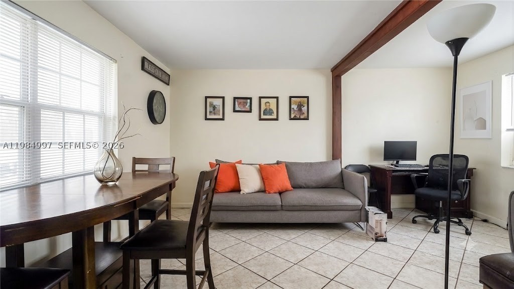 OAKLAND PARK SECOND ADD - Residential Income