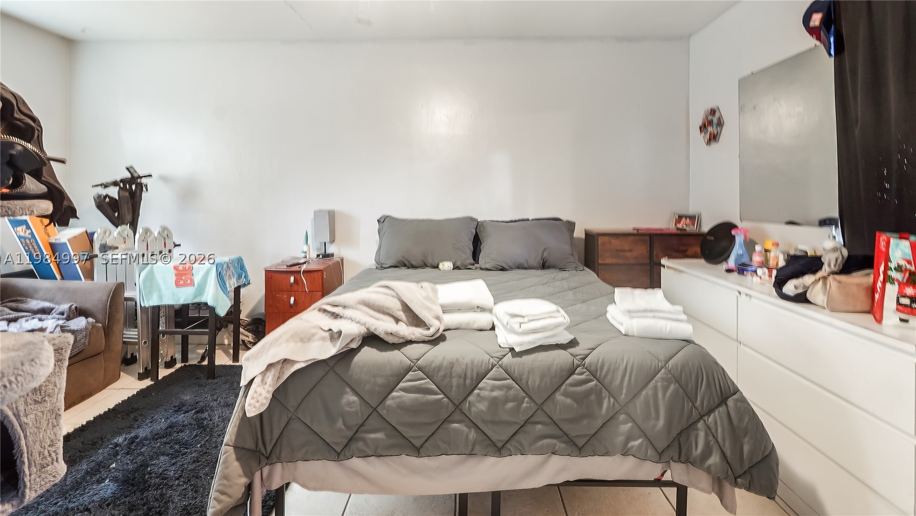OAKLAND PARK SECOND ADD - Residential Income