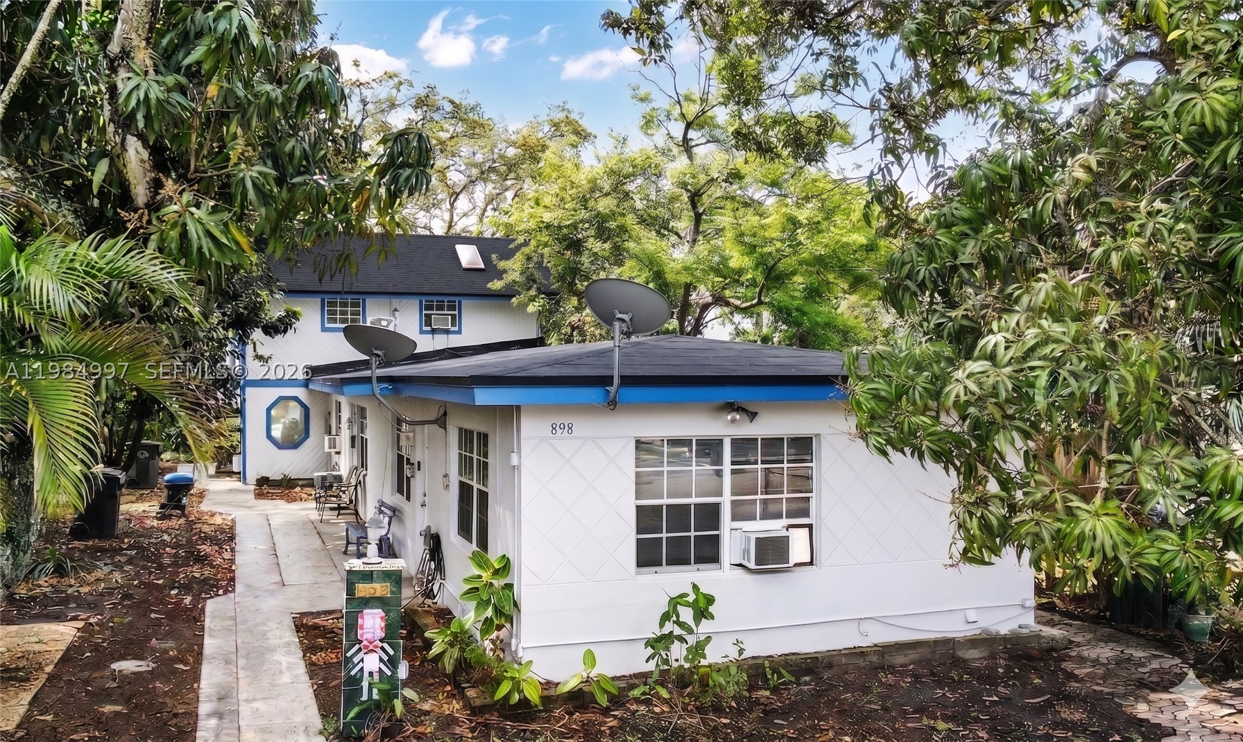 OAKLAND PARK SECOND ADD - Residential Income