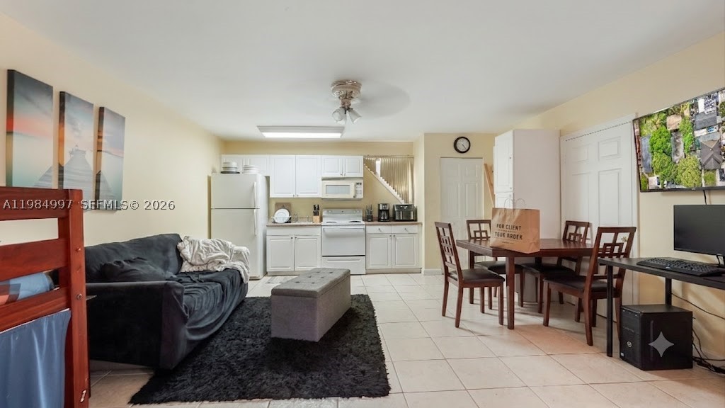 OAKLAND PARK SECOND ADD - Residential Income