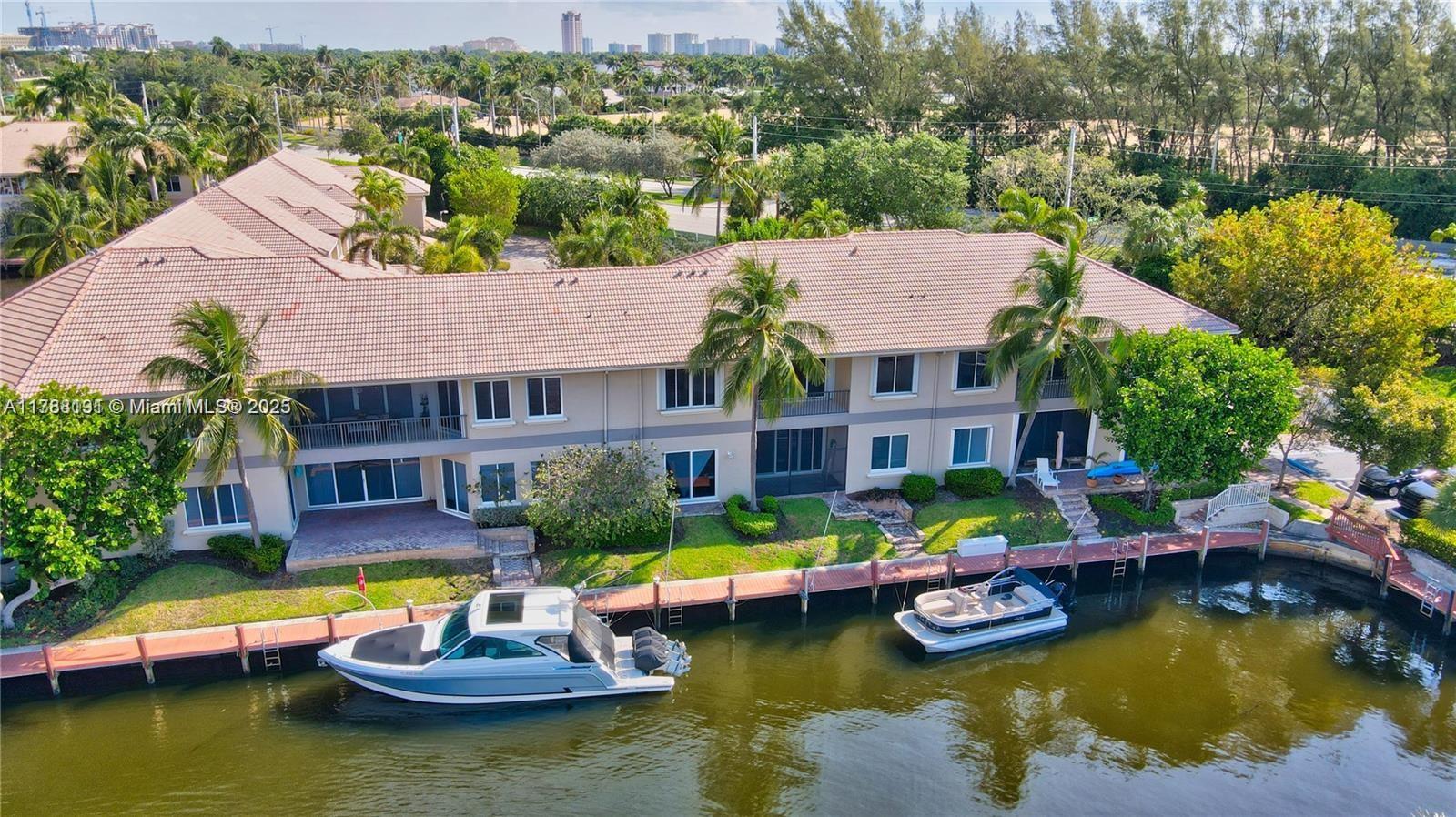 HARBOUR HOMES OF BOCA CON - Residential