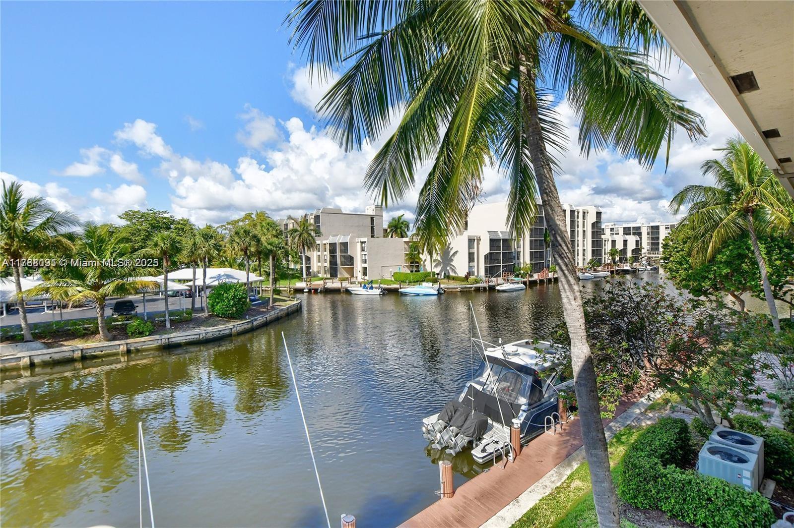HARBOUR HOMES OF BOCA CON - Residential