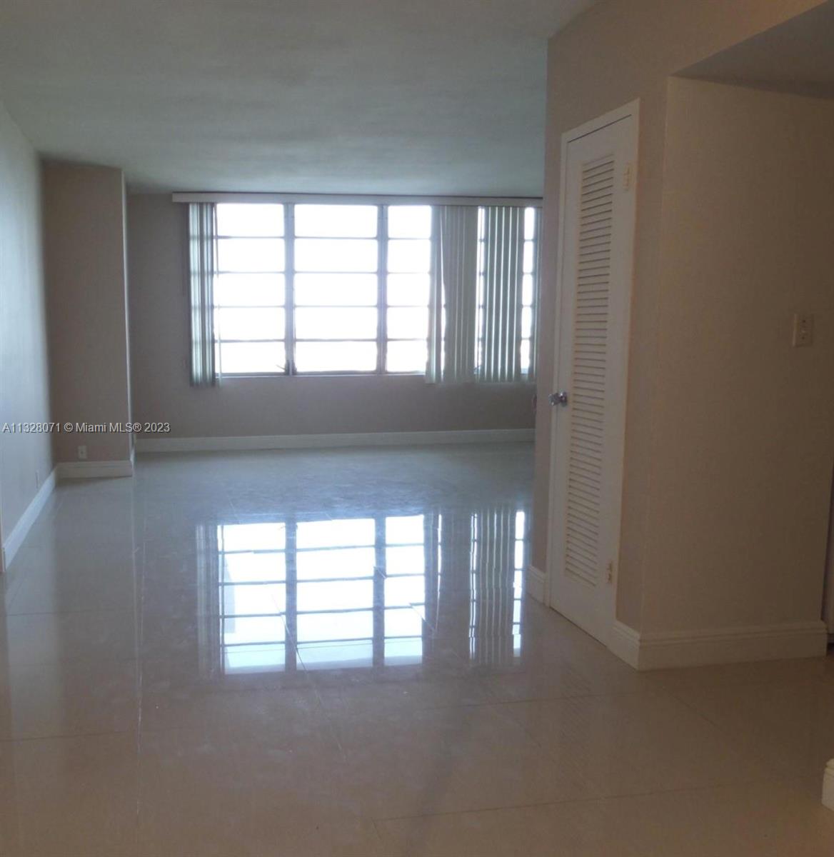 MIRADOR 1000 CONDO - Residential