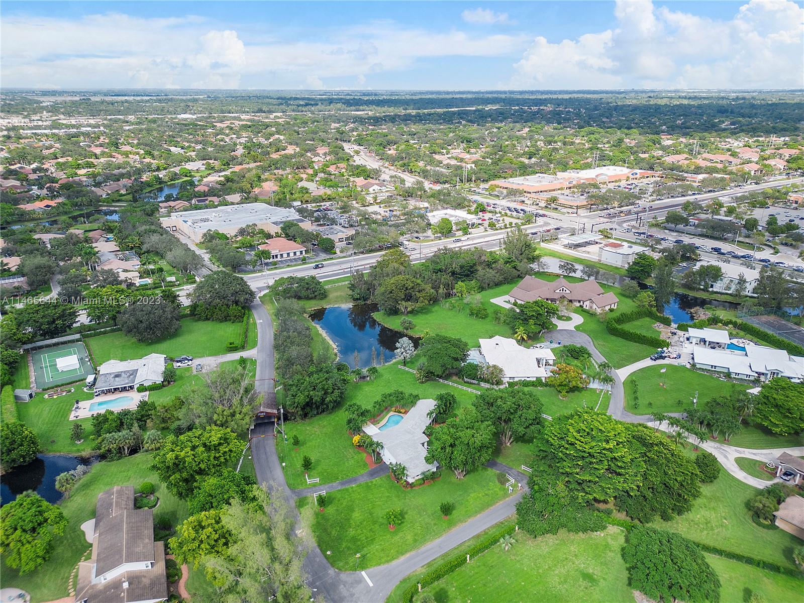 CORAL SPRINGS HILLS - Residential