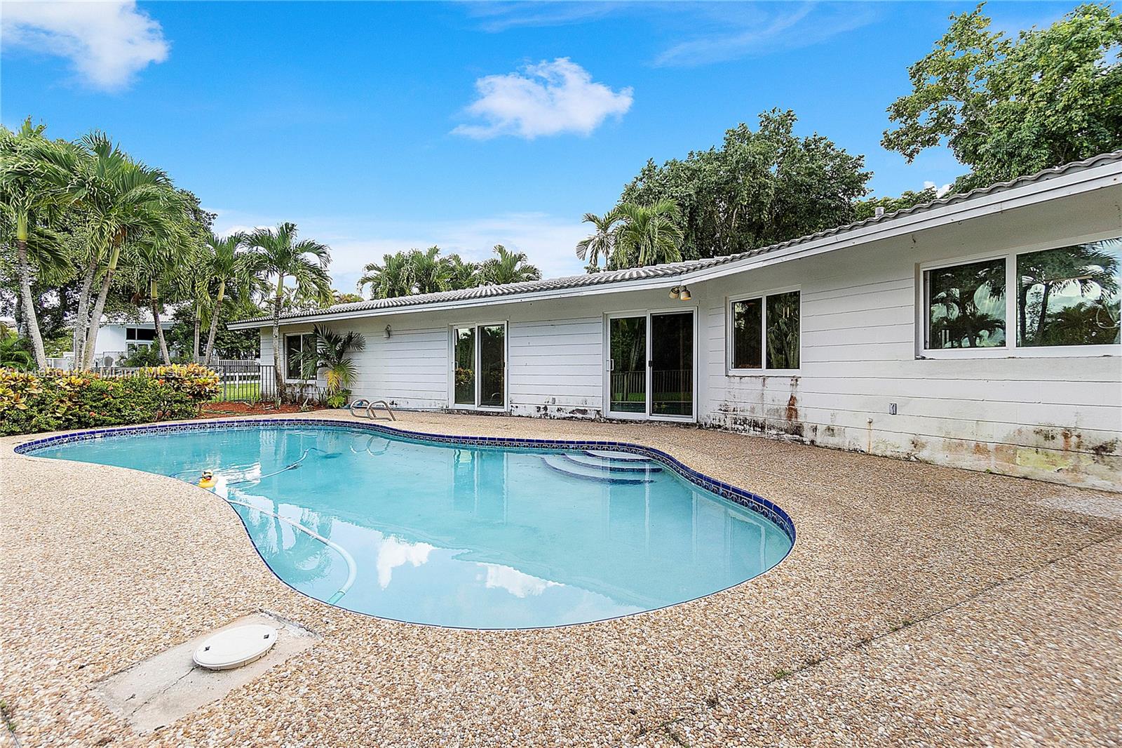 CORAL SPRINGS HILLS - Residential