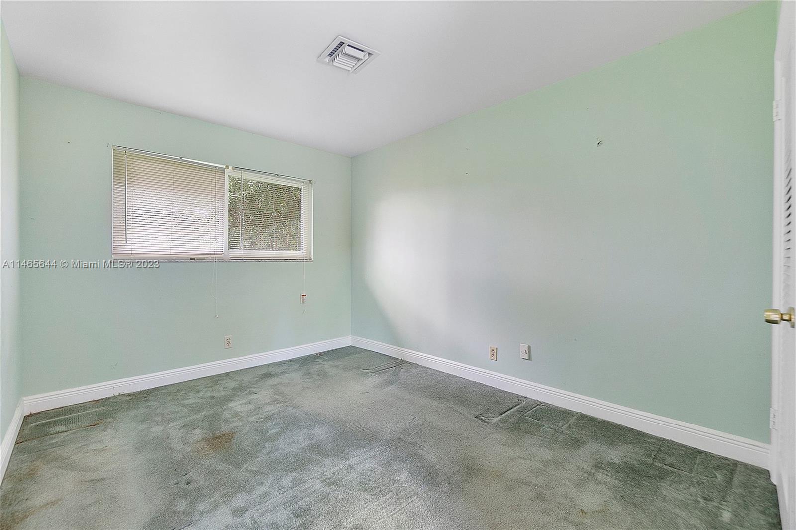 CORAL SPRINGS HILLS - Residential