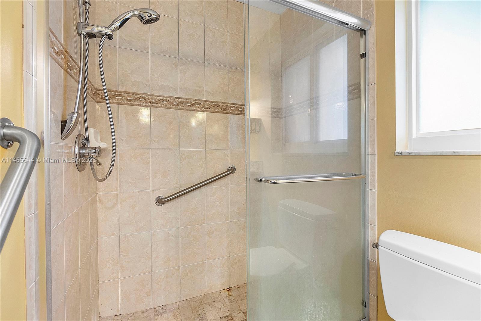 CORAL SPRINGS HILLS - Residential