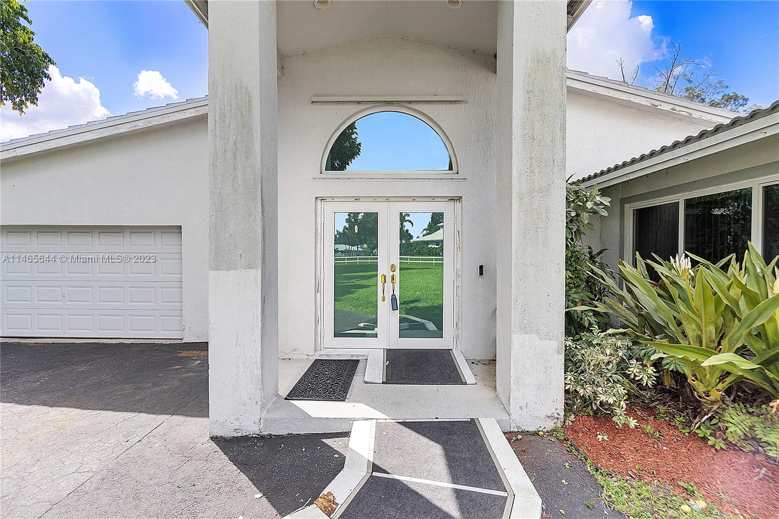CORAL SPRINGS HILLS - Residential