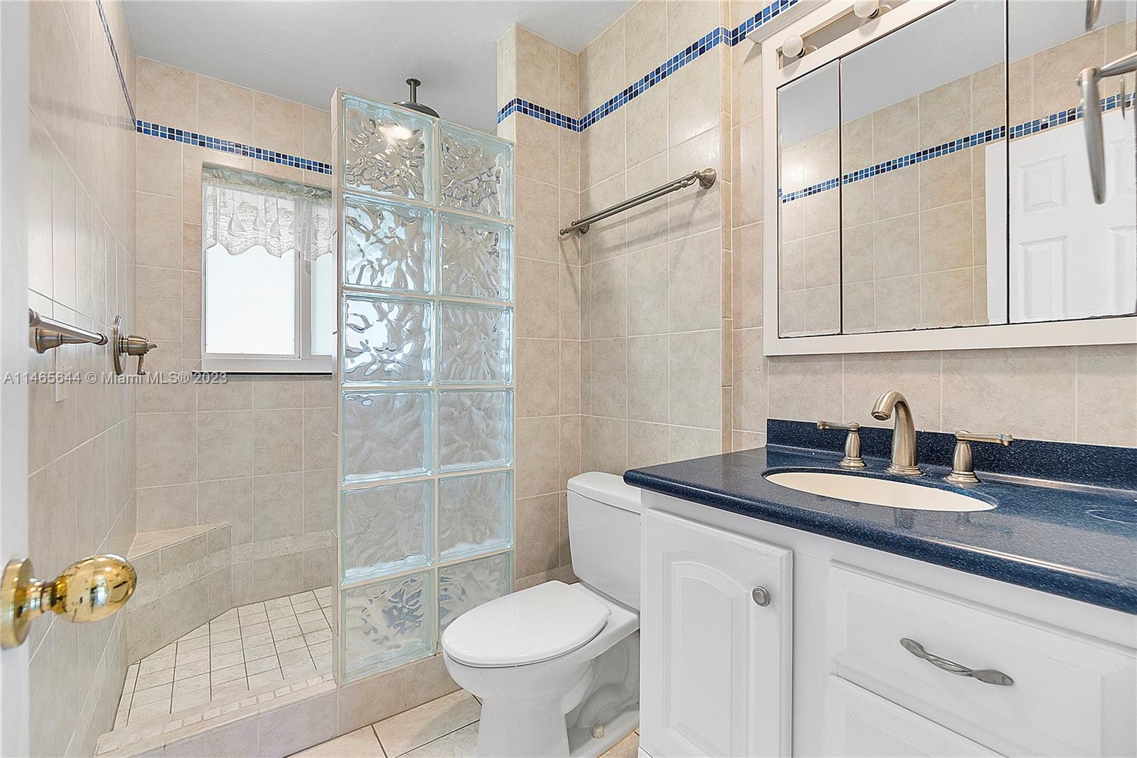 CORAL SPRINGS HILLS - Residential