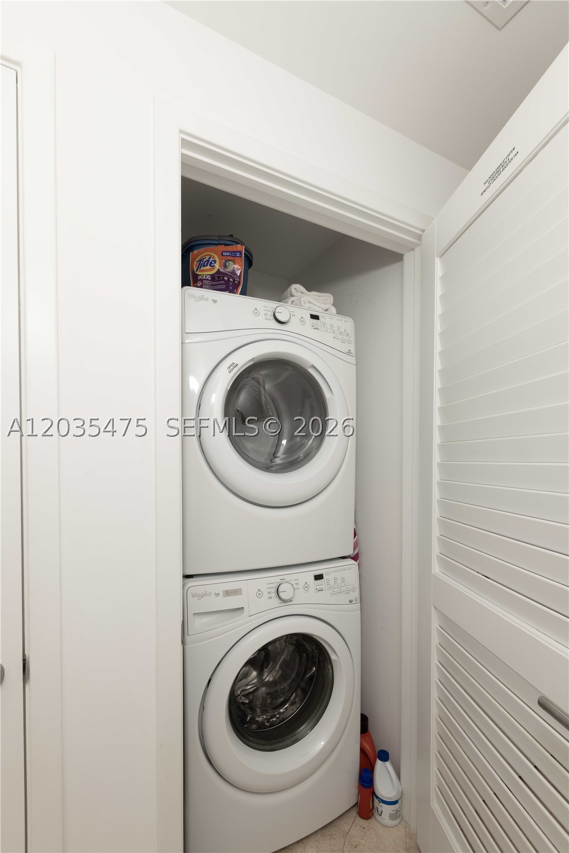 REACH CONDO - Residential