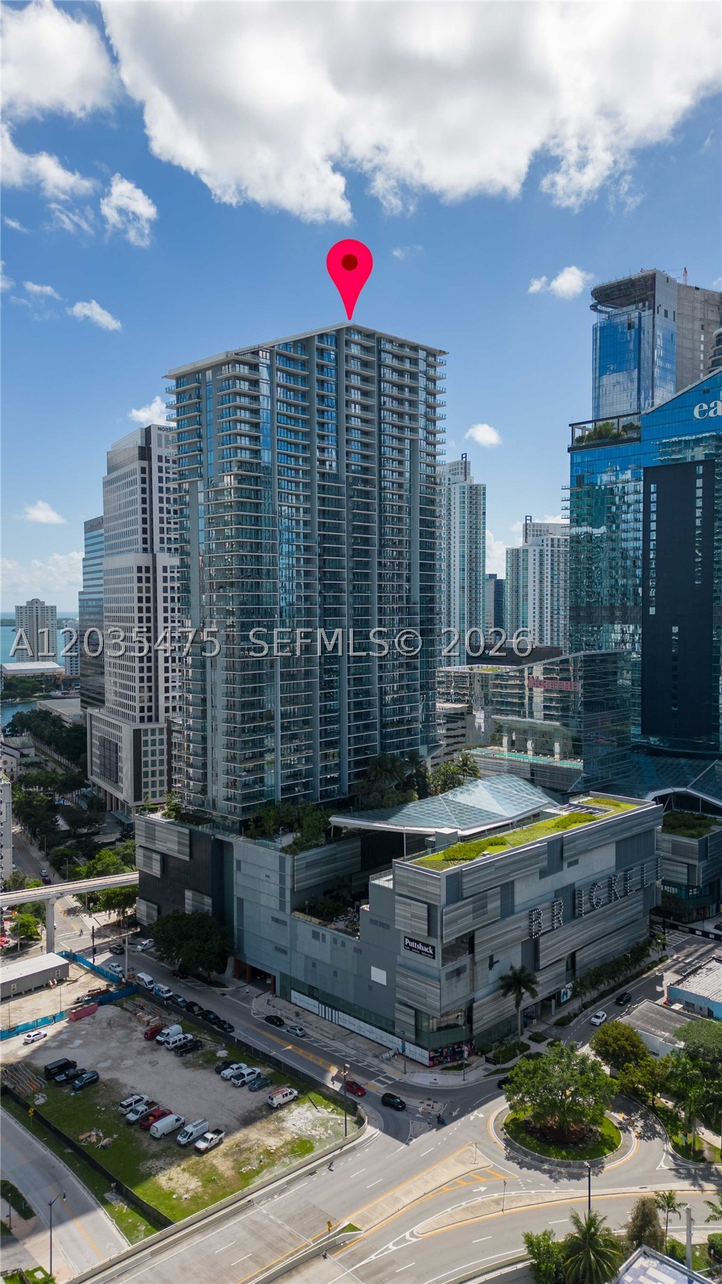 REACH CONDO - Residential