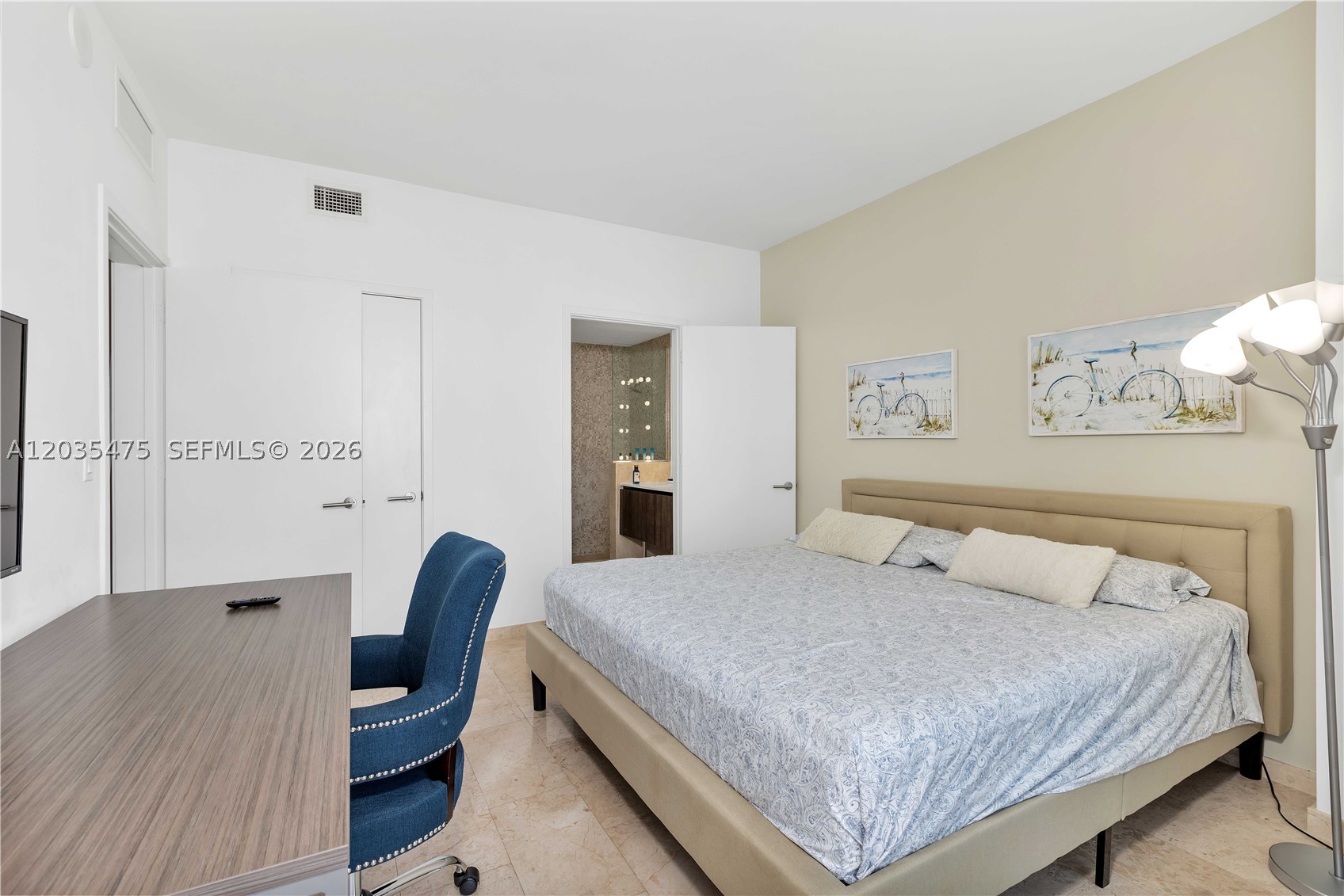 REACH CONDO - Residential