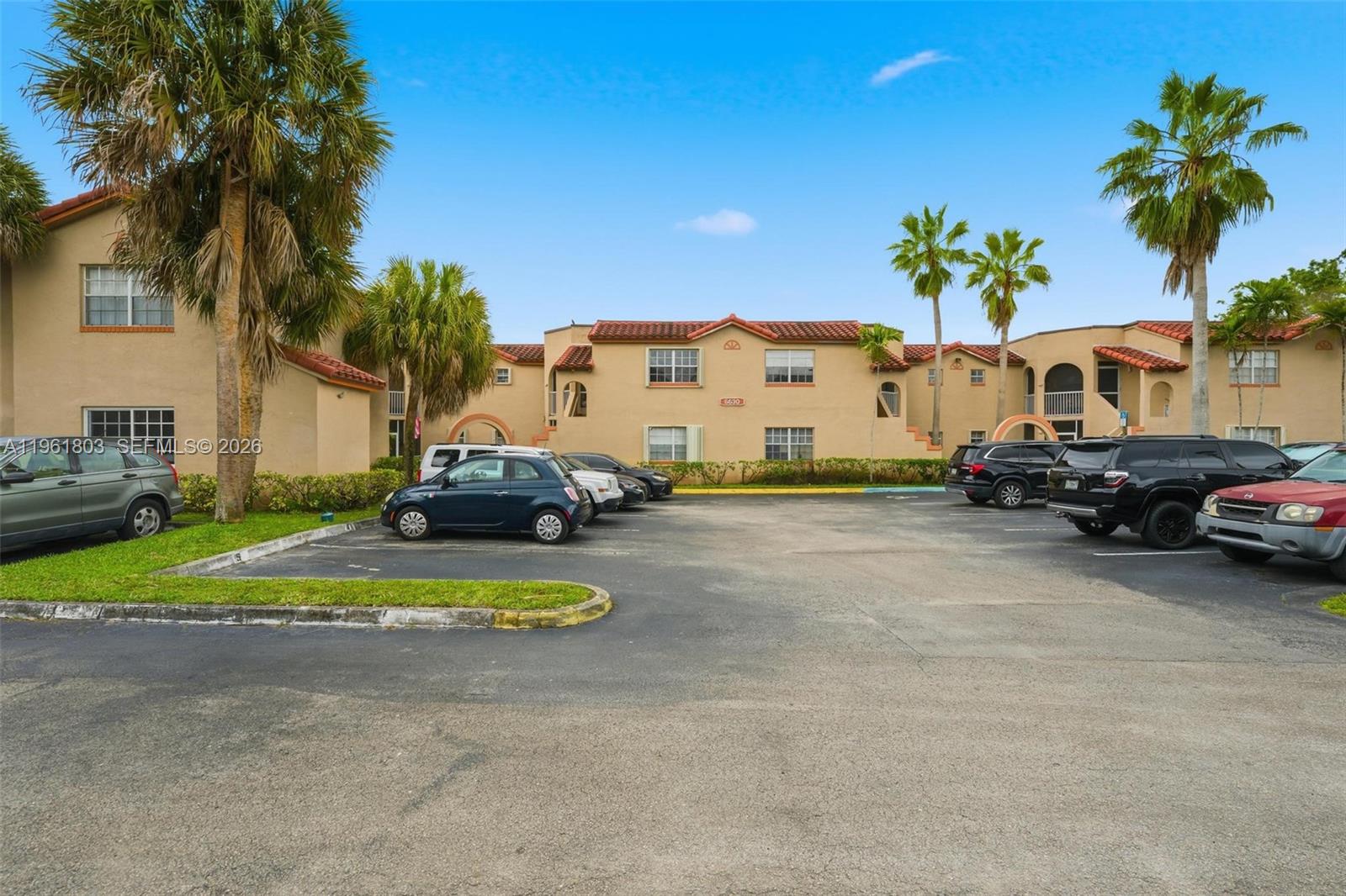 WINDMILL LAKES II CONDO - Residential