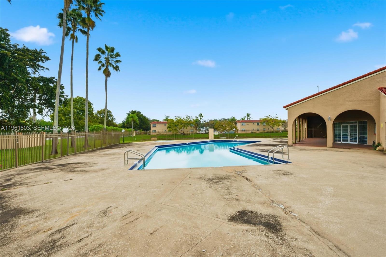WINDMILL LAKES II CONDO - Residential