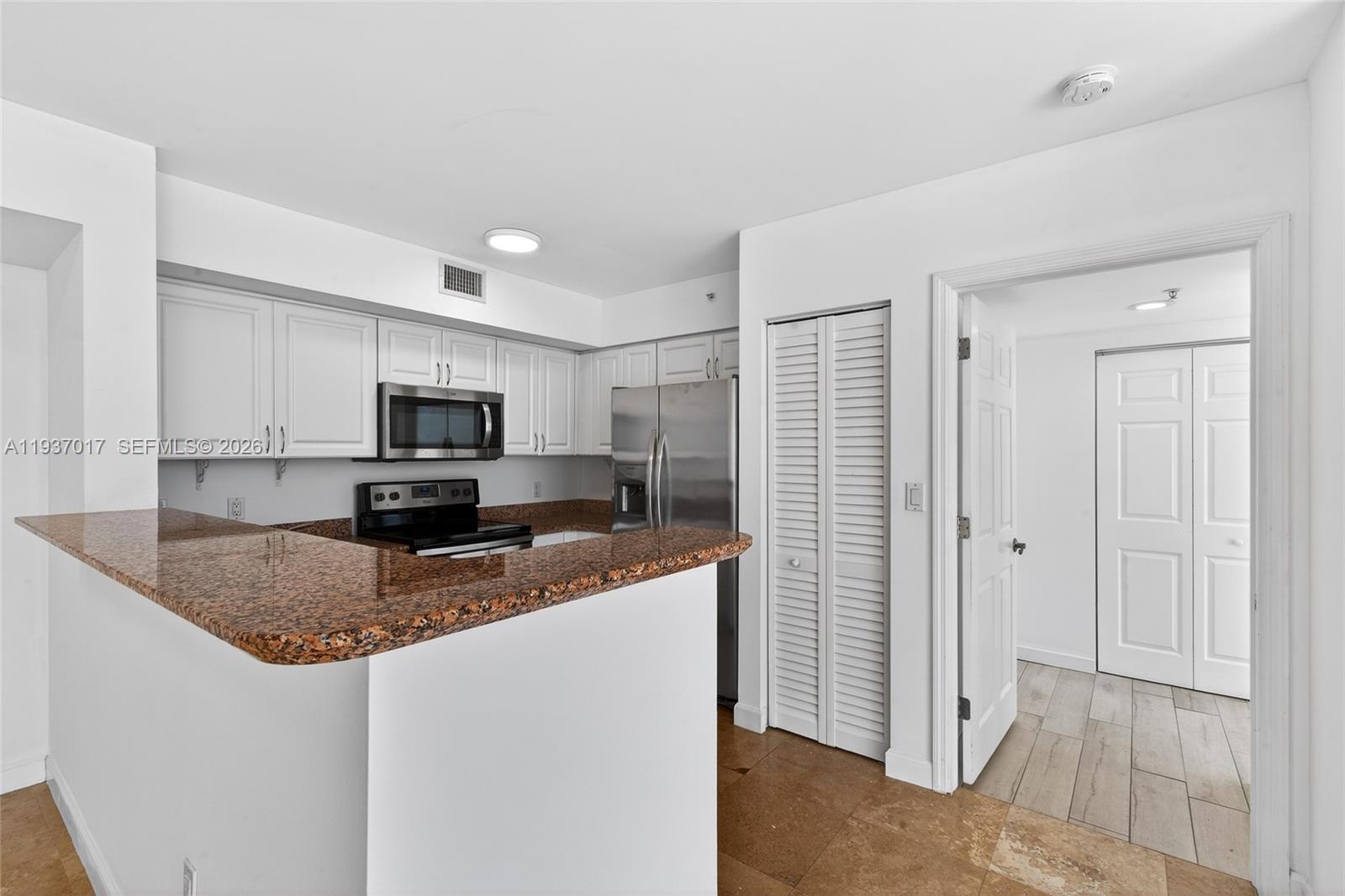 THE MARK ON BRICKELL COND - Residential