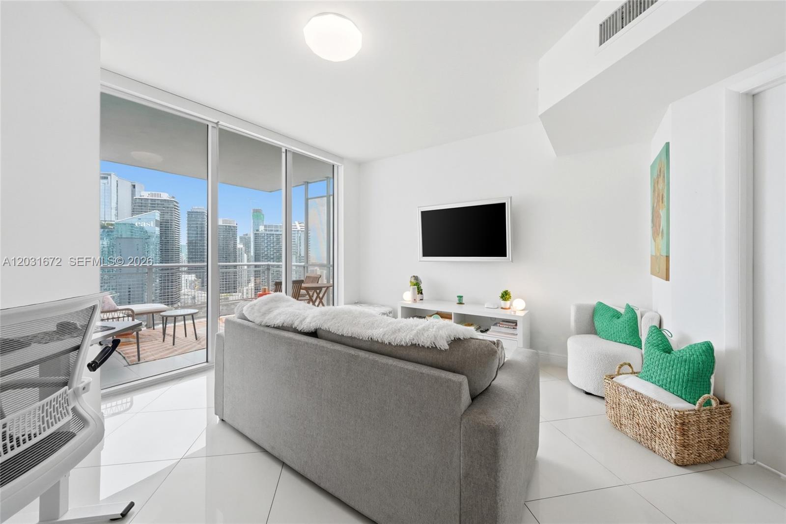 WIND CONDO - Residential