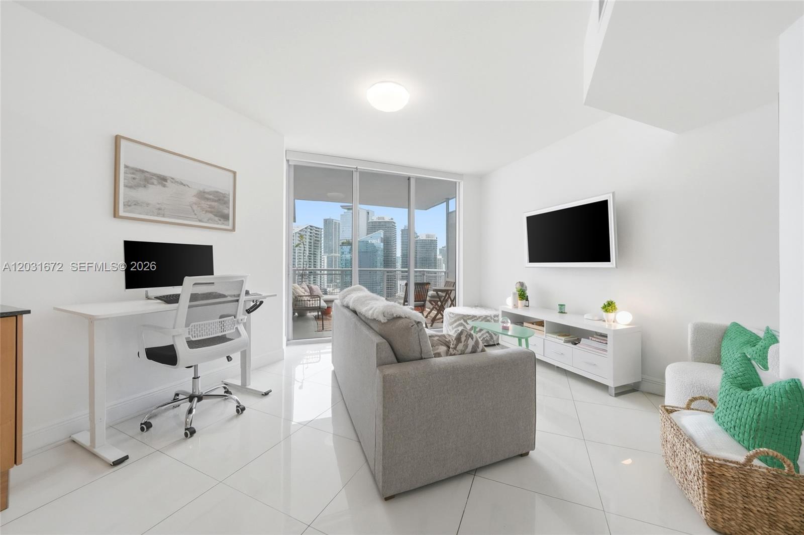 WIND CONDO - Residential